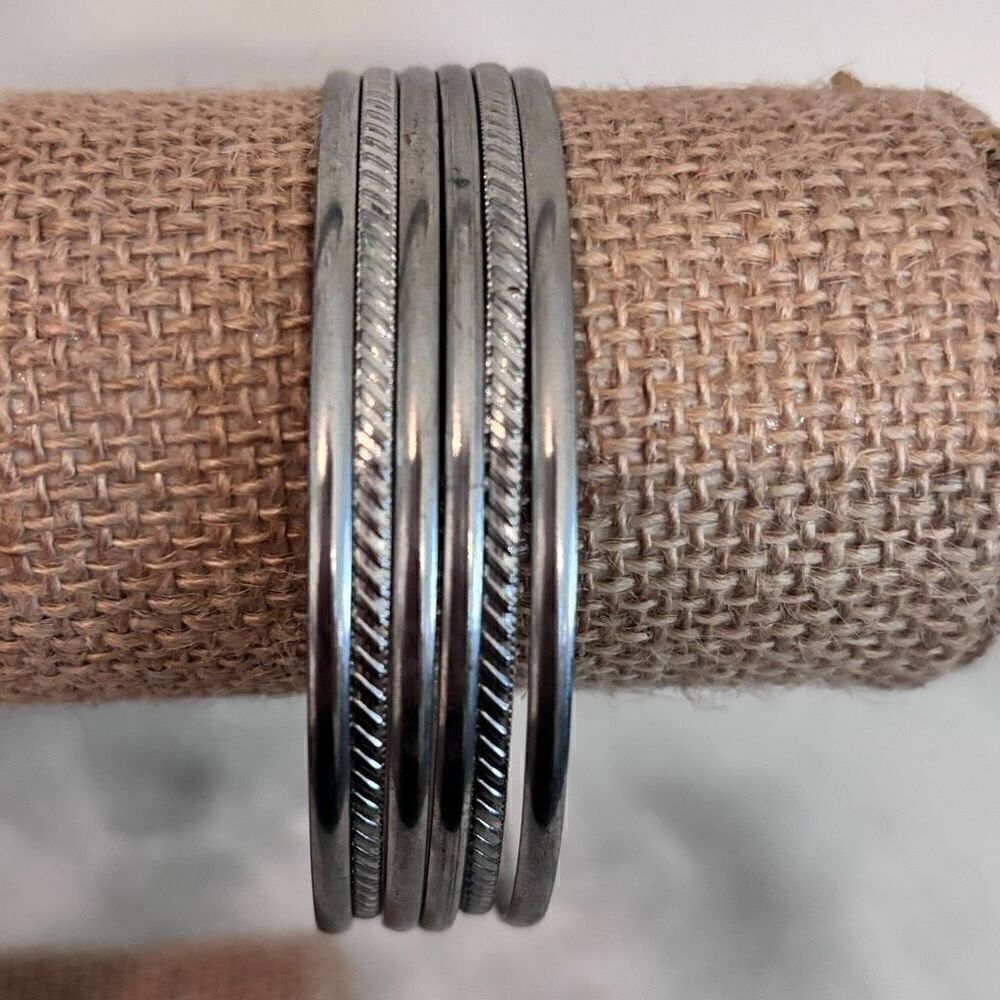 Lot Of 6 Zara Textured And Solid Bangle Bracelet Set Silver-tone OS